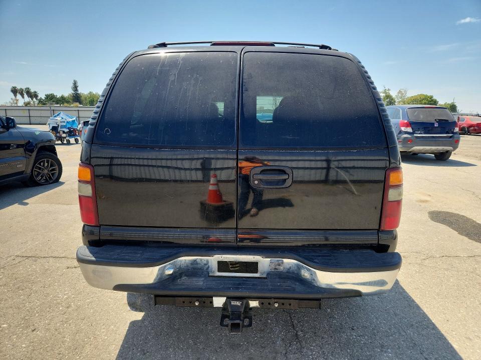 64286606 :رقم المزاد ، 1GNEC13TX2J100507 vin ، 2002 Chevrolet Tahoe مزاد بيع