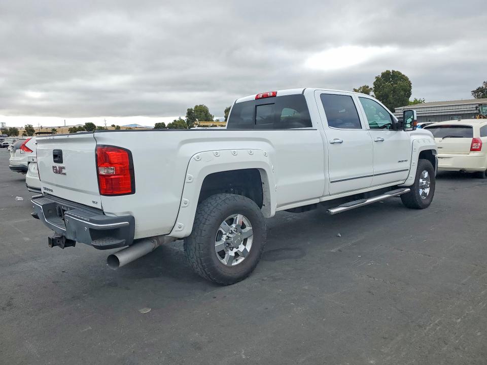 2015 Gmc Sierra მანქანა იყიდება აუქციონზე, vin: 1GT423E8XFF597854, აუქციონის ნომერი: 65398116
