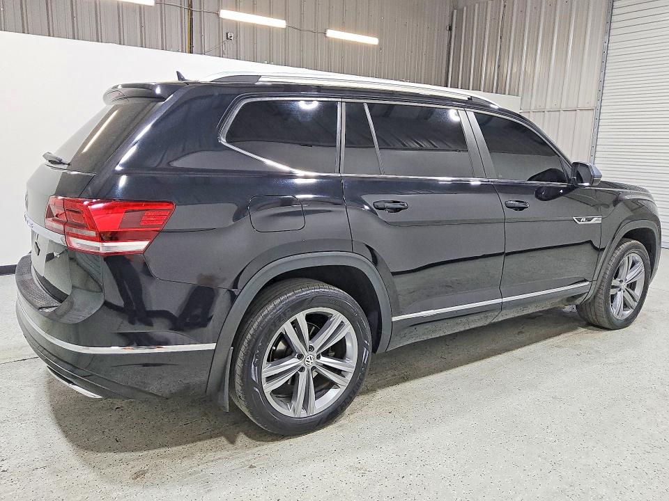 2019 Volkswagen Atlas მანქანა იყიდება აუქციონზე, vin: 1V2YR2CA6KC587846, აუქციონის ნომერი: 65873706