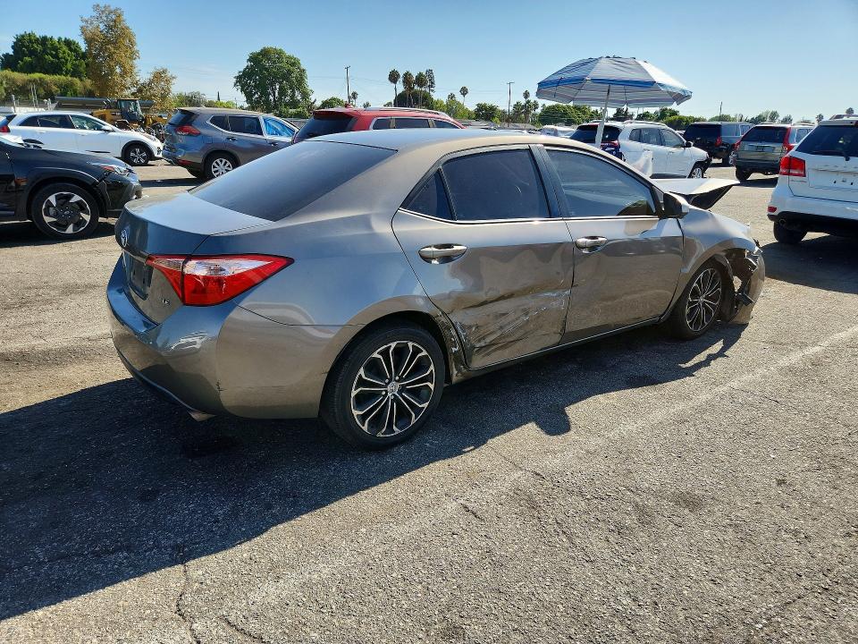Продаж на аукціоні авто 2017 Toyota Corolla, vin: 5YFBURHE5HP712796, номер лоту: 66829076