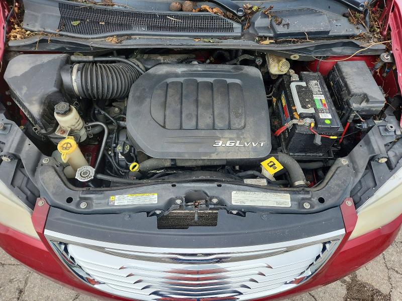 65190286 :رقم المزاد ، 2A4RR8DG9BR617712 vin ، 2011 Chrysler Town & Country مزاد بيع