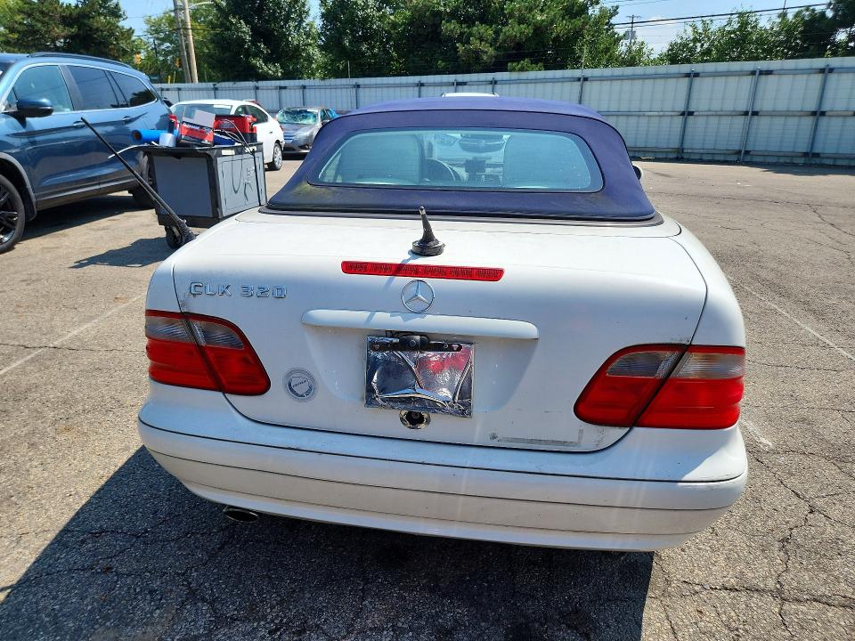 2003 Mercedes-benz Clk მანქანა იყიდება აუქციონზე, vin: WDBLK65G23T141332, აუქციონის ნომერი: 66533006