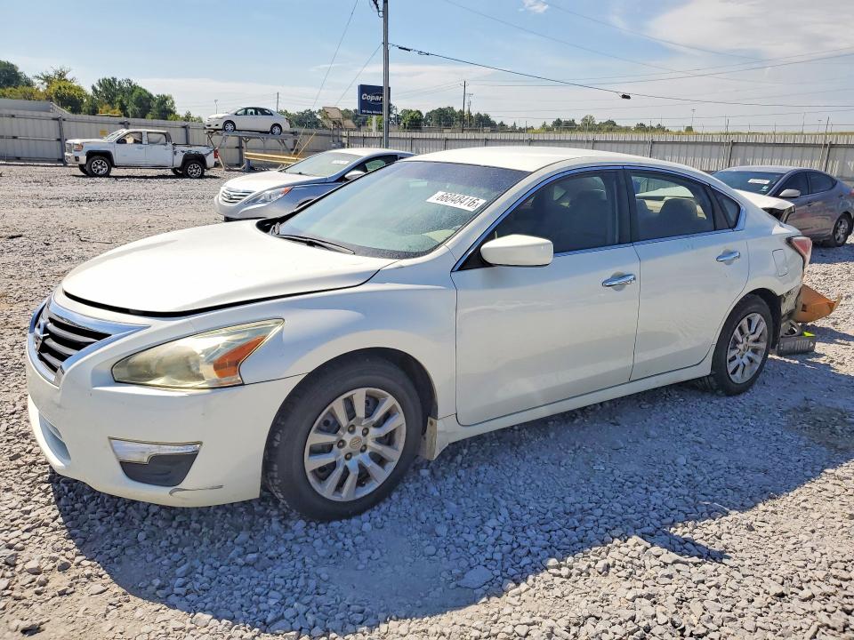 2015 Nissan Altima მანქანა იყიდება აუქციონზე, vin: 1N4AL3AP8FN355153, აუქციონის ნომერი: 66048416