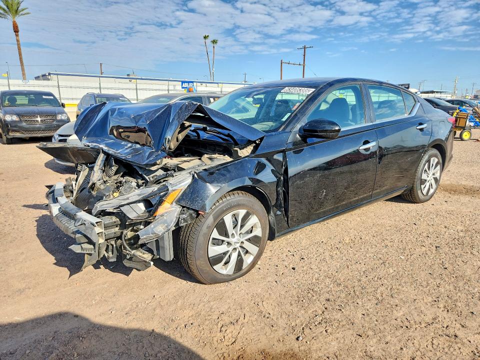 63406386 :رقم المزاد ، 1N4BL4BV6NN409703 vin ، 2022 Nissan Altima مزاد بيع