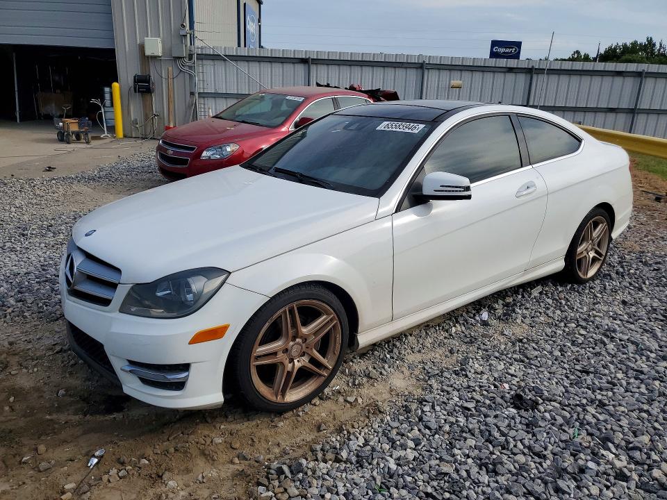 Продаж на аукціоні авто 2013 Mercedes-benz C, vin: WDDGJ4HB3DF956395, номер лоту: 65585946
