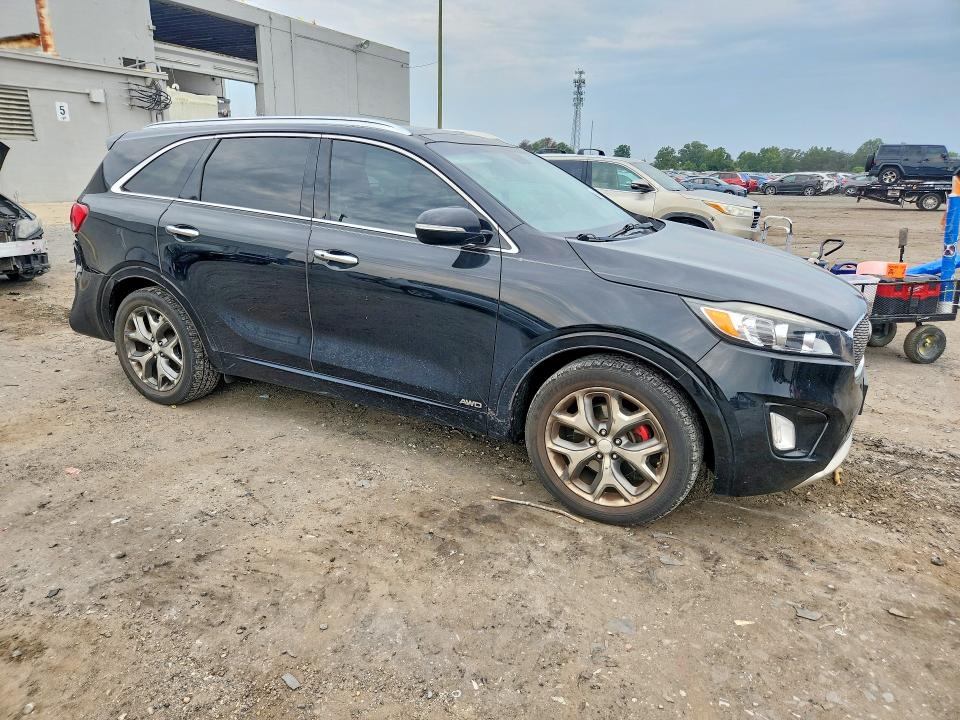 64514776 :رقم المزاد ، 5XYPKDA50JG416989 vin ، 2018 Kia Sorento مزاد بيع