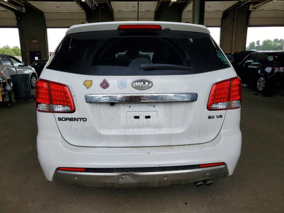 Продажа на аукционе авто 2011 Kia Sorento, vin: 5XYKW4A25BG147829, номер лота: 64251296