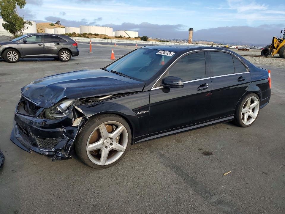 Продаж на аукціоні авто 2013 Mercedes-benz C, vin: WDDGF7HB8DA742048, номер лоту: 64252336