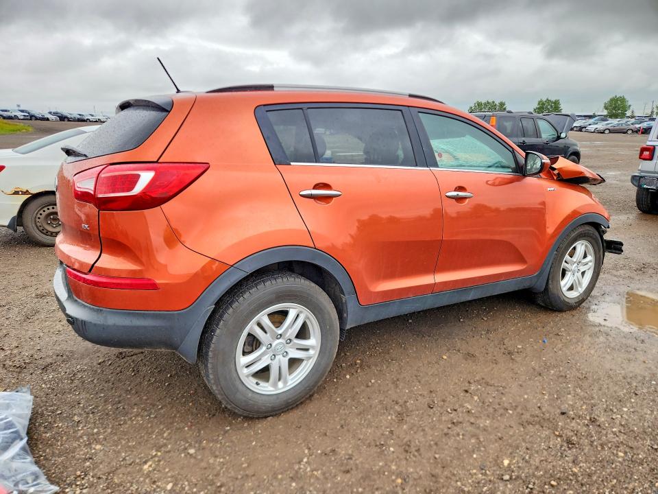 2011 Kia Sportage მანქანა იყიდება აუქციონზე, vin: KNDPCCA28B7022958, აუქციონის ნომერი: 64939036