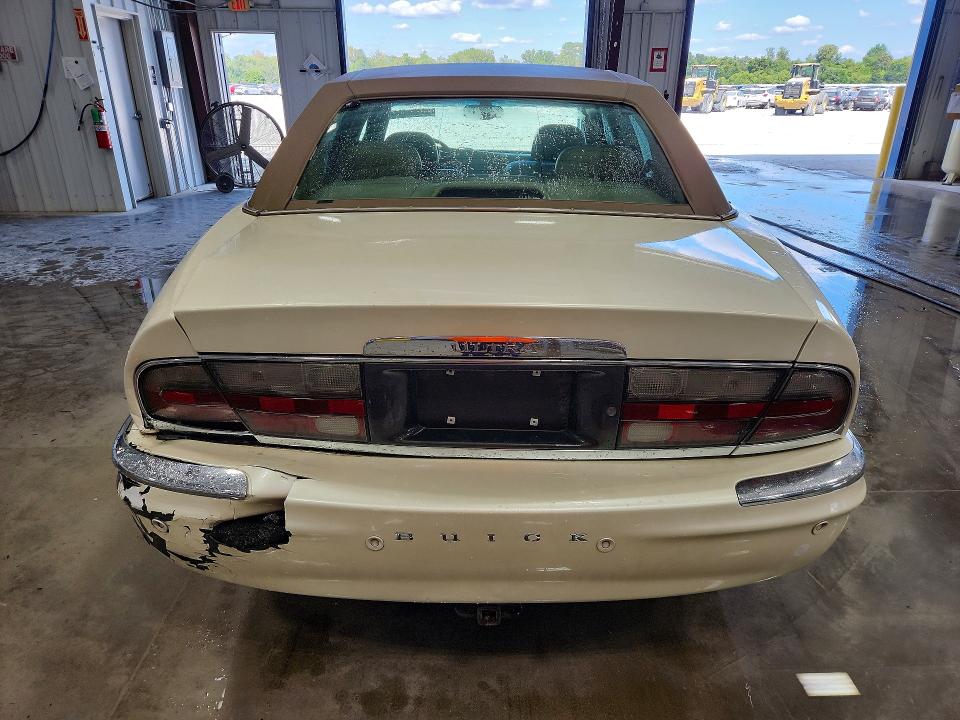 66356156 :رقم المزاد ، 1G4CU541554106568 vin ، 2005 Buick Park Avenue مزاد بيع