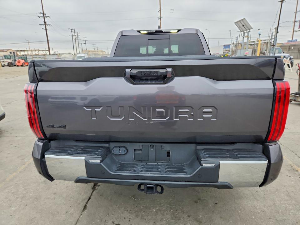 65208166 :رقم المزاد ، 5TFLA5DA4NX038209 vin ، 2022 Toyota Tundra مزاد بيع