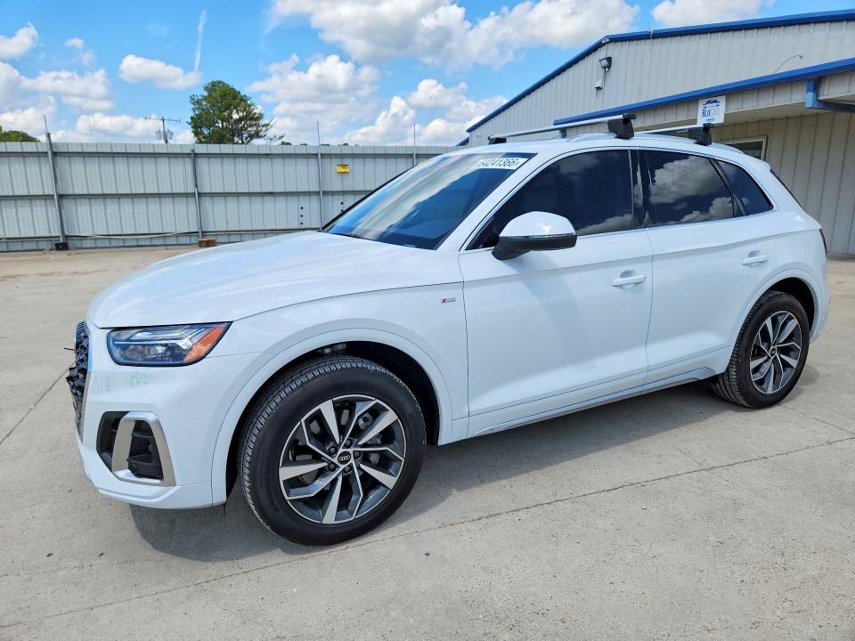 64241366 :رقم المزاد ، WA1EAAFY7N2096950 vin ، 2022 Audi Q5 مزاد بيع