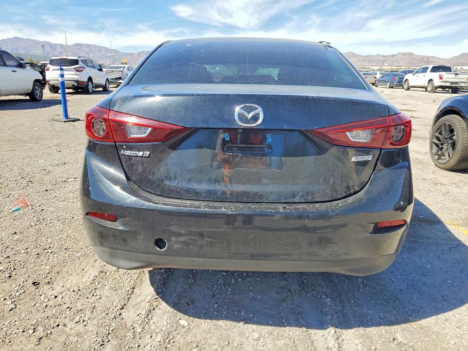 2018 Mazda 3 მანქანა იყიდება აუქციონზე, vin: 3MZBN1U73JM185793, აუქციონის ნომერი: 65703726