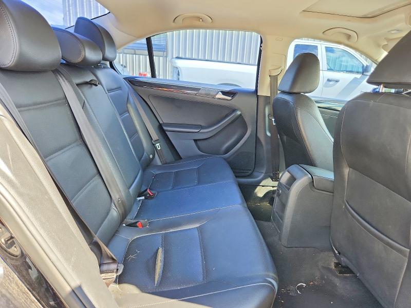 66907336 :رقم المزاد ، 3VWL17AJ0HM405369 vin ، 2017 Volkswagen Jetta مزاد بيع