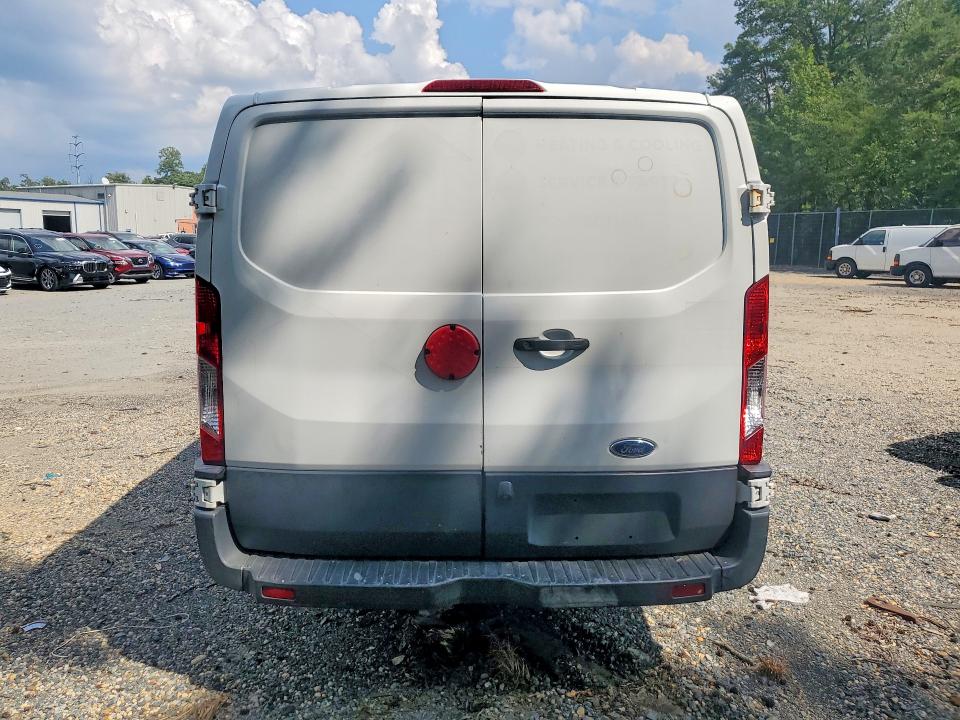 65968256 :رقم المزاد ، 1FTYE1YM3GKB08645 vin ، 2016 Ford Transit مزاد بيع