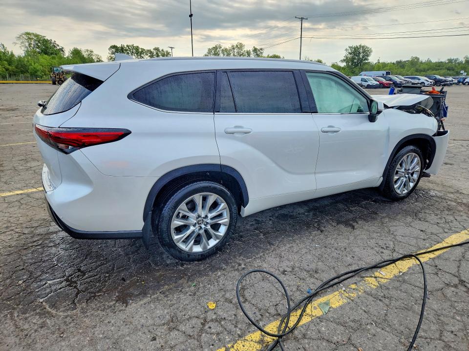 Aukcja sprzedaży 2023 Toyota Highlander, vin: 5TDKDRBH5PS032924, numer aukcji: 65673666