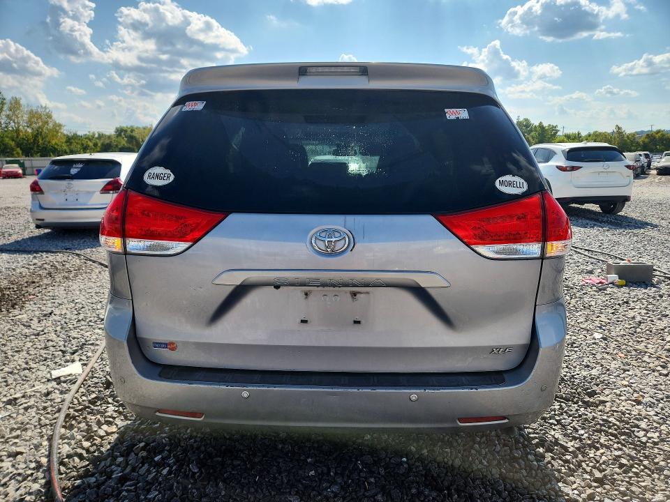2012 Toyota Sienna მანქანა იყიდება აუქციონზე, vin: 5TDYK3DC7CS226721, აუქციონის ნომერი: 65687156