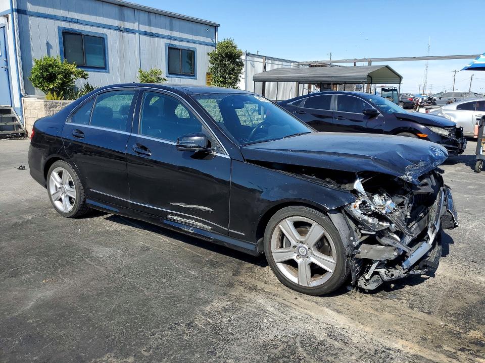 66137746 :رقم المزاد ، WDDGF8BB5AF405253 vin ، 2010 Mercedes-benz C مزاد بيع
