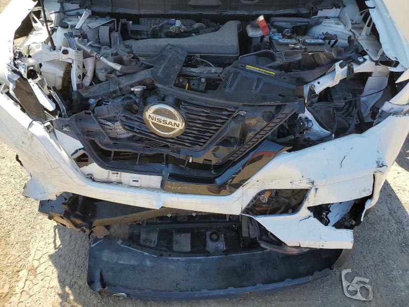 2018 Nissan Rogue მანქანა იყიდება აუქციონზე, vin: 5N1AT2MV2JC780852, აუქციონის ნომერი: 63665076