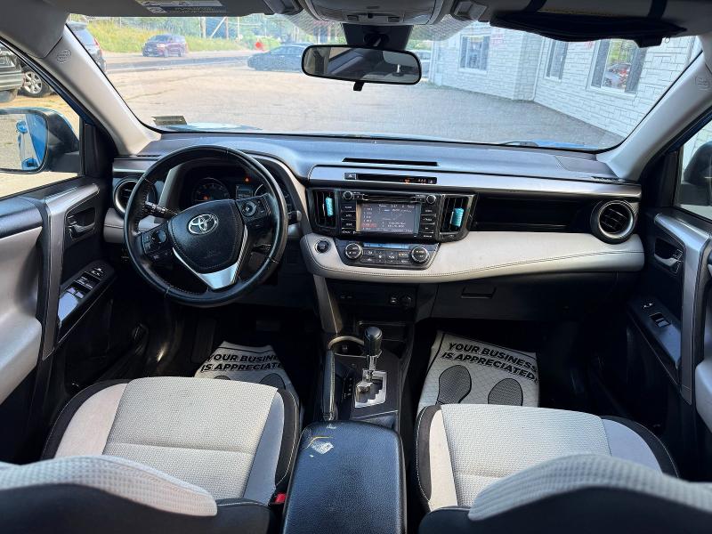2017 Toyota Rav4 მანქანა იყიდება აუქციონზე, vin: JTMRFREV2HJ168047, აუქციონის ნომერი: 63856576