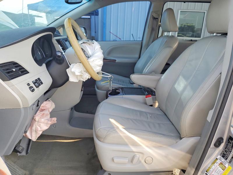 2012 Toyota Sienna მანქანა იყიდება აუქციონზე, vin: 5TDYK3DC2CS267757, აუქციონის ნომერი: 63910706