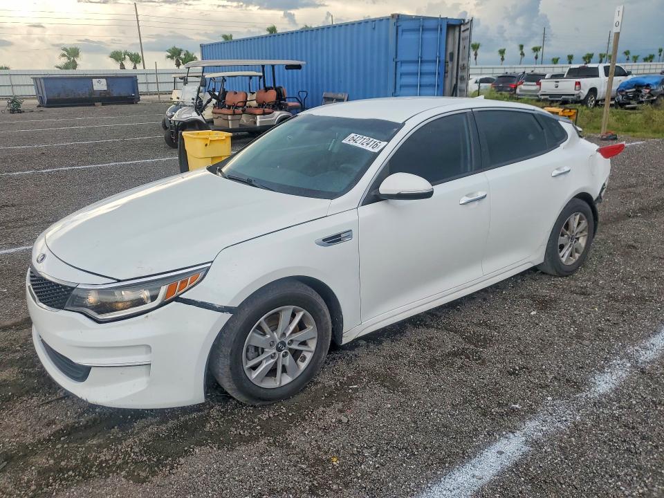 2017 Kia Optima მანქანა იყიდება აუქციონზე, vin: 5XXGT4L37HG127437, აუქციონის ნომერი: 64212416
