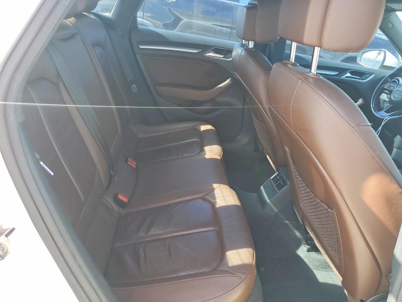 Продаж на аукціоні авто 2017 Audi A3, vin: WAUAUGFF8H1027091, номер лоту: 64673426