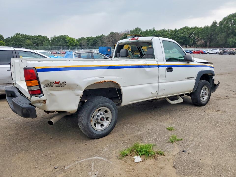 64600486 :رقم المزاد ، 1GTHK24U54E298012 vin ، 2004 Gmc Sierra مزاد بيع