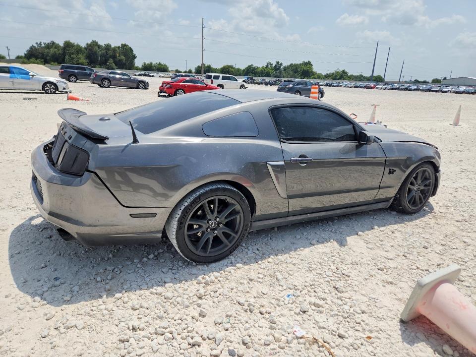 64134656 :رقم المزاد ، 1ZVBP8CF3B5122390 vin ، 2011 Ford Mustang مزاد بيع