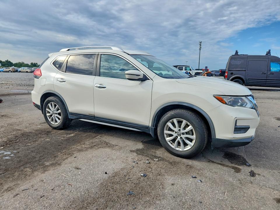 63760086 :رقم المزاد ، JN8AT2MT9JW455704 vin ، 2018 Nissan Rogue مزاد بيع