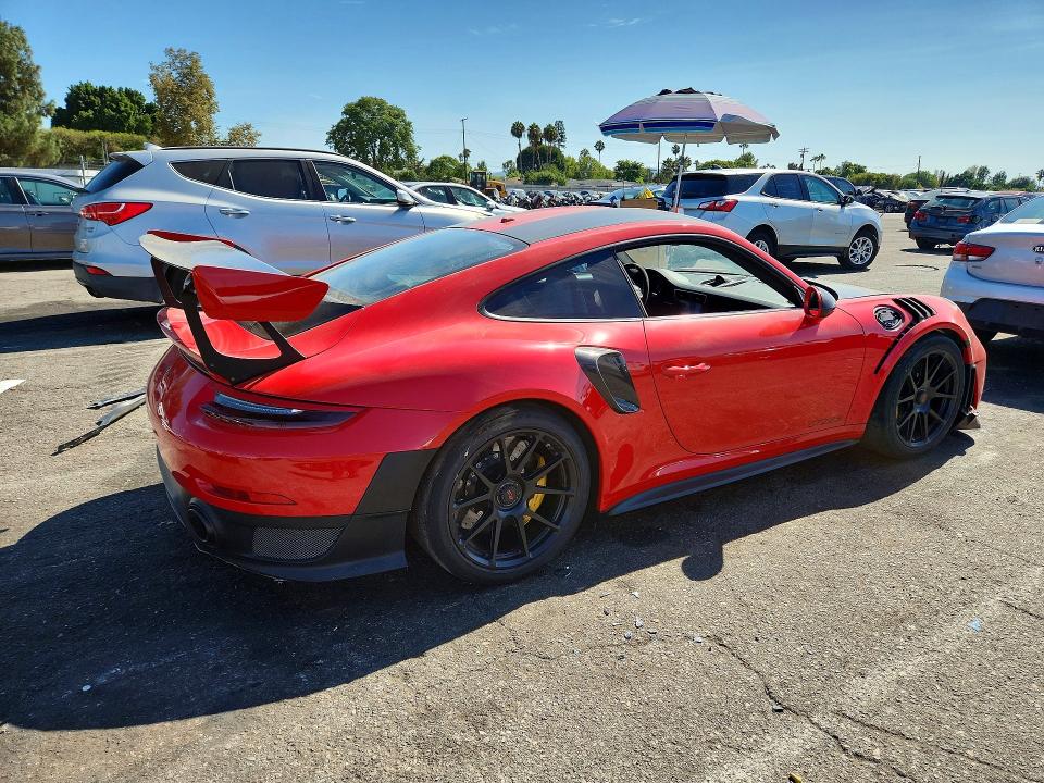 Продаж на аукціоні авто 2018 Porsche 911, vin: WP0AE2A90JS185851, номер лоту: 65801506