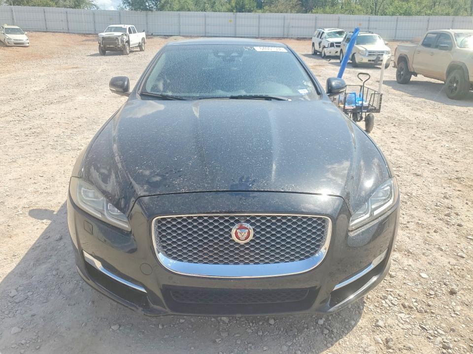 2018 Jaguar Xjl მანქანა იყიდება აუქციონზე, vin: SAJWA2GEXJMW14182, აუქციონის ნომერი: 64001536