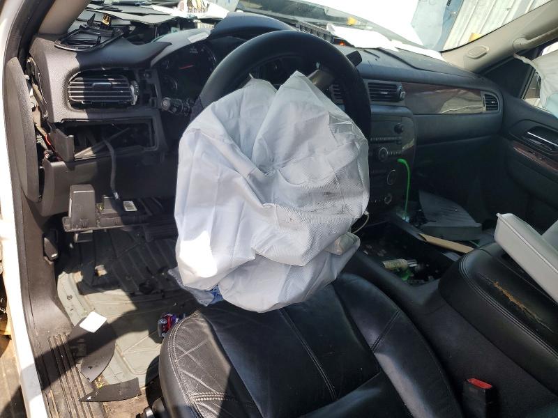 64226836 :رقم المزاد ، 1GNSCBE03BR135239 vin ، 2011 Chevrolet Tahoe مزاد بيع
