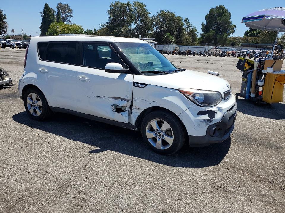 63747606 :رقم المزاد ، KNDJN2A24J7558184 vin ، 2018 Kia Soul مزاد بيع