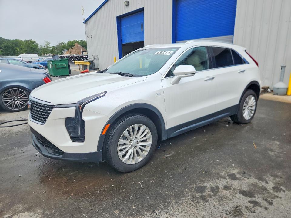 63927116 :رقم المزاد ، 1GYFZBR45RF142866 vin ، 2024 Cadillac Xt4 مزاد بيع