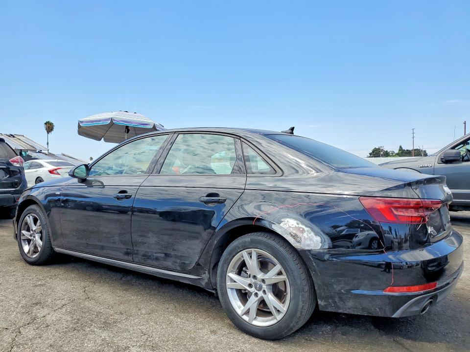 64460016 :رقم المزاد ، WAUKMAF48JA207306 vin ، 2018 Audi A4 مزاد بيع