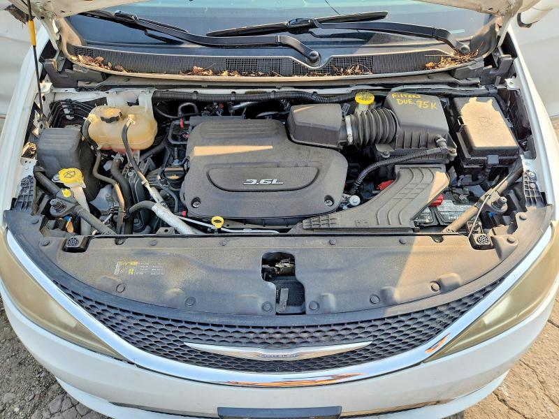 Auction sale of the 2017 Chrysler Pacifica, vin: 2C4RC1BG5HR756911, lot number: 63733326
