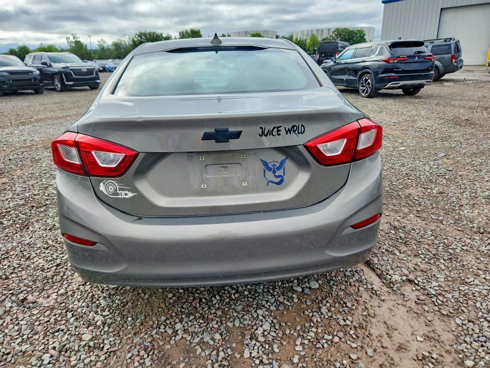 2018 Chevrolet Cruze მანქანა იყიდება აუქციონზე, vin: 1G1BE5SM4J7214028, აუქციონის ნომერი: 63347006