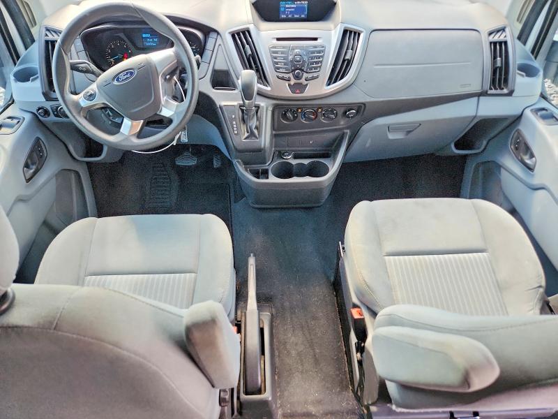 64996386 :رقم المزاد ، 1FBZX2ZM2FKA64921 vin ، 2015 Ford Transit مزاد بيع