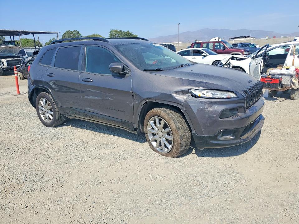 Продажа на аукционе авто 2018 Jeep Cherokee, vin: 1C4PJLCB6JD612658, номер лота: 62870196