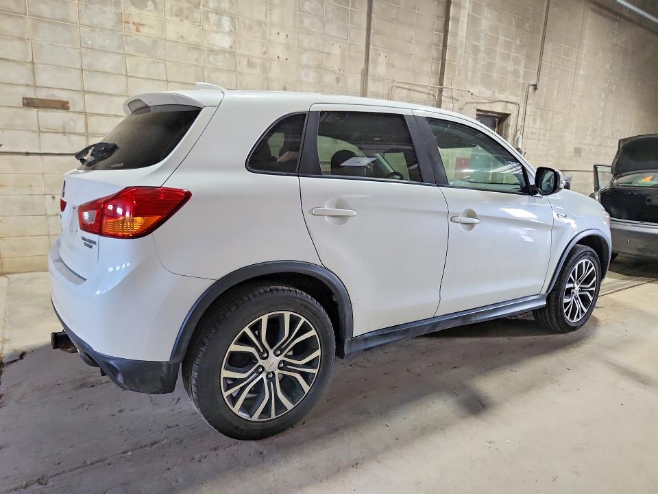 Продажа на аукционе авто 2017 Mitsubishi Outlander Sport, vin: JA4AR3AU8HZ014016, номер лота: 64855506