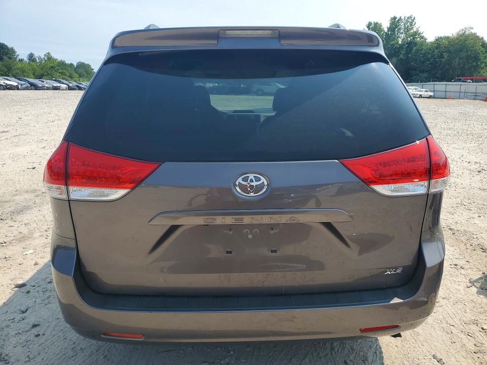 Продаж на аукціоні авто 2014 Toyota Sienna, vin: 5TDYK3DC7ES494963, номер лоту: 64475486