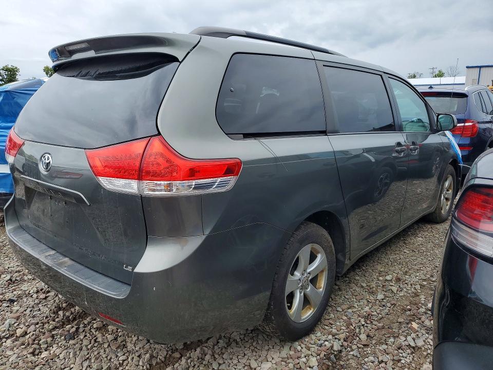 Продаж на аукціоні авто 2012 Toyota Sienna, vin: 5TDKK3DC2CS223439, номер лоту: 65131286