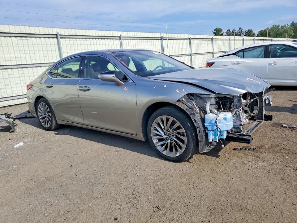 64480496 :رقم المزاد ، JTHBZ1B13K2002583 vin ، 2019 Lexus Es مزاد بيع