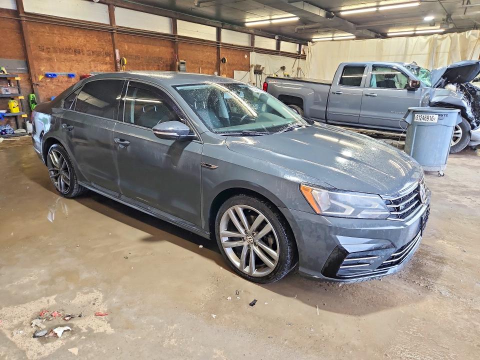 64439426 :رقم المزاد ، 1VWAA7A36JC011228 vin ، 2018 Volkswagen Passat مزاد بيع