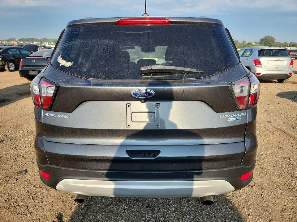 Продаж на аукціоні авто 2017 Ford Escape, vin: 1FMCU9J95HUA36804, номер лоту: 65994266