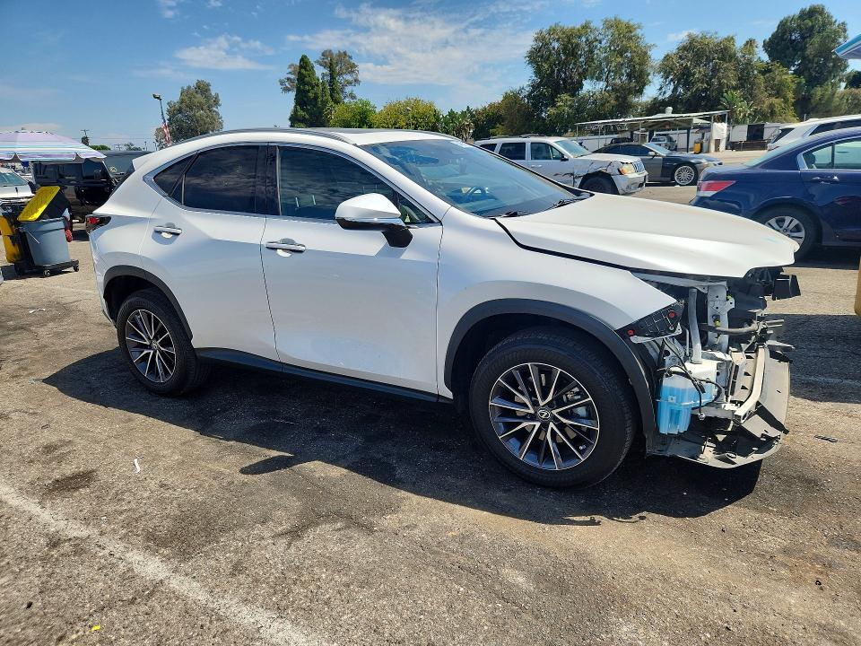 2022 Lexus Nx მანქანა იყიდება აუქციონზე, vin: 2T2AKCEZ4NC002091, აუქციონის ნომერი: 64061826