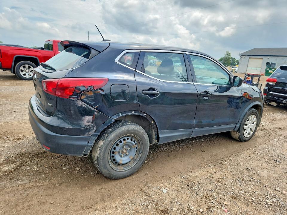 63951036 :رقم المزاد ، JN1BJ1CR5KW338731 vin ، 2019 Nissan Rogue Sport مزاد بيع