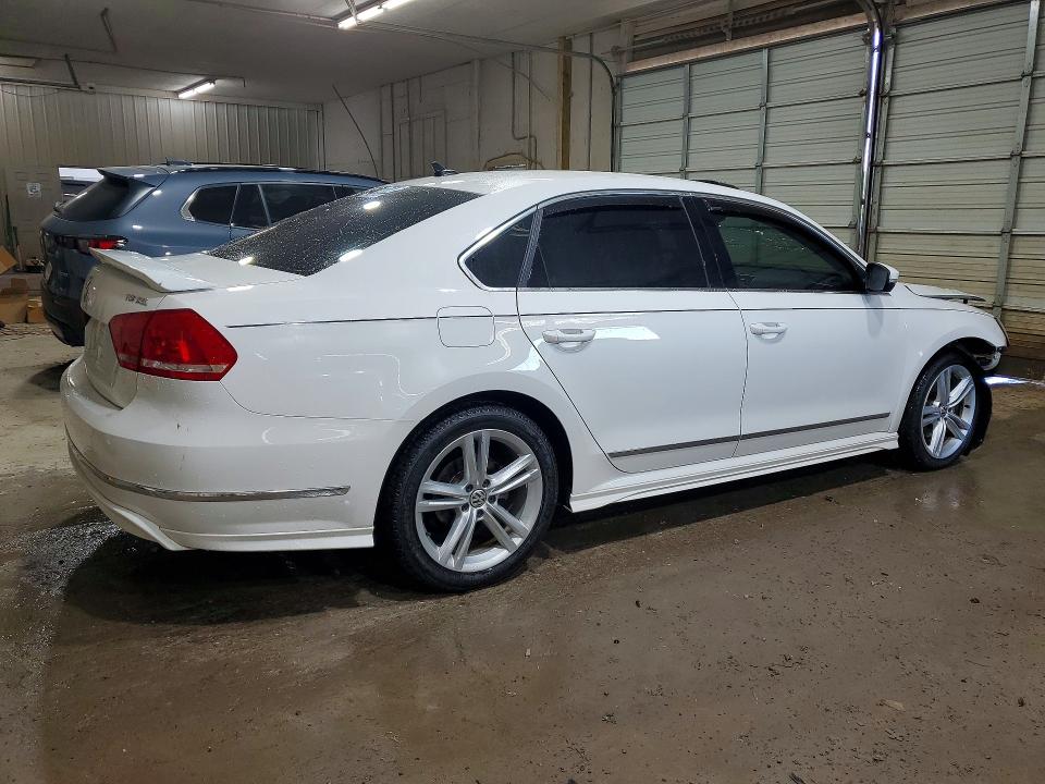 65874736 :رقم المزاد ، 1VWCV7A39FC064123 vin ، 2015 Volkswagen Passat مزاد بيع