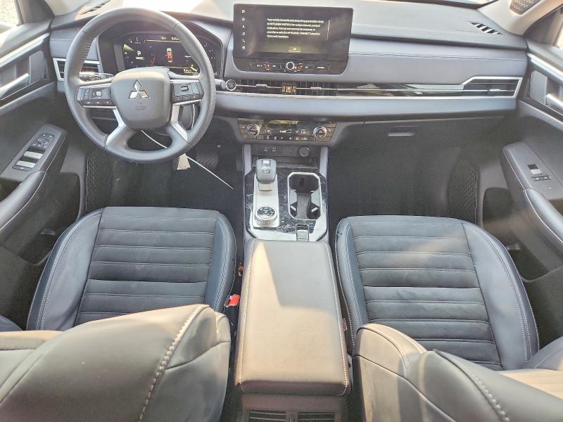 2025 Mitsubishi Outlander მანქანა იყიდება აუქციონზე, vin: JA4J3VA86SZ013390, აუქციონის ნომერი: 63343806
